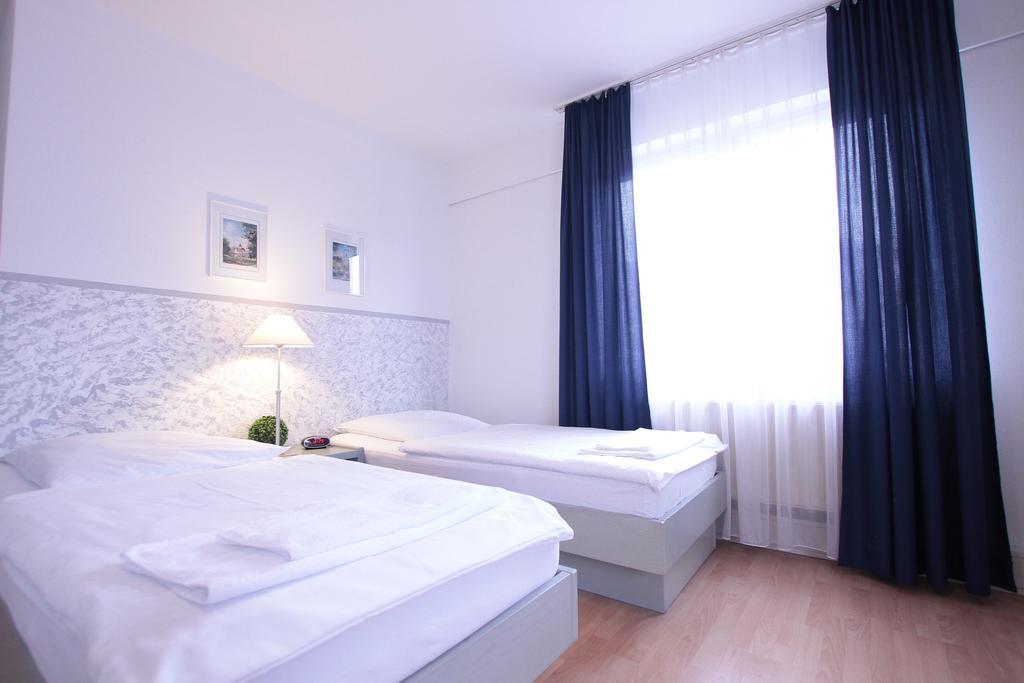 Ib-Gastehaus Hotel Stoccarda Camera foto